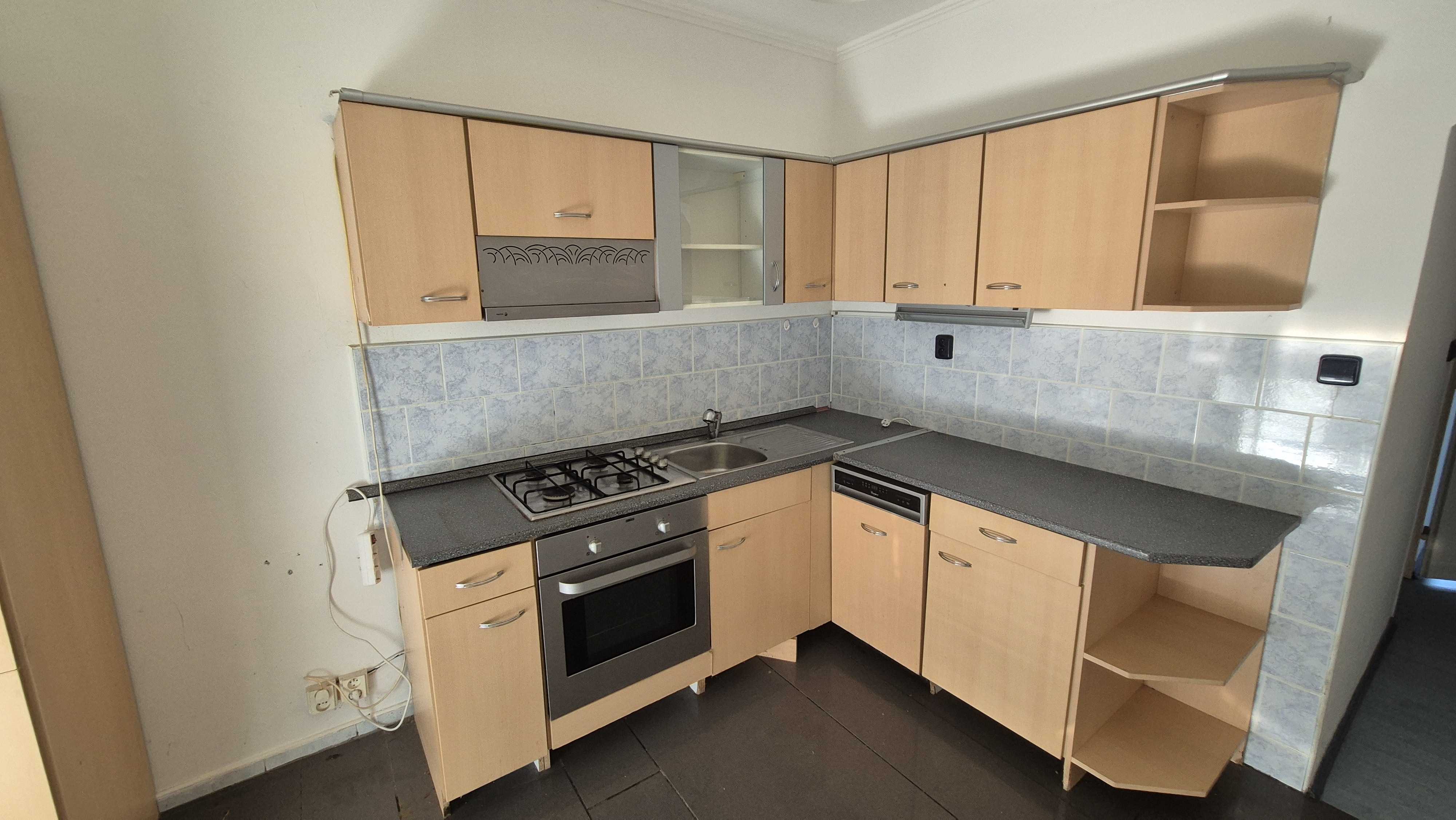 PREDANÝ 3 izbový byt, 79 m2, Veľký Meder, Komárňanská