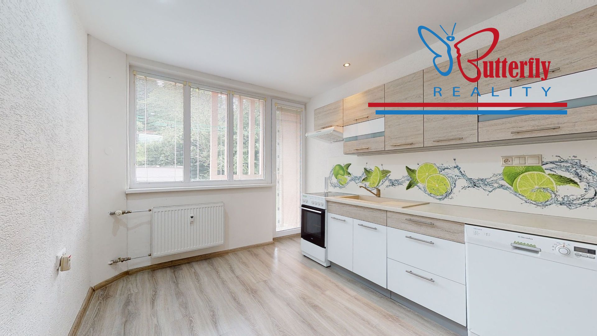 Predaný 3 IZBOVÝ BYT, 62 M2, HANDLOVÁ, PRIEVIDZSKÁ