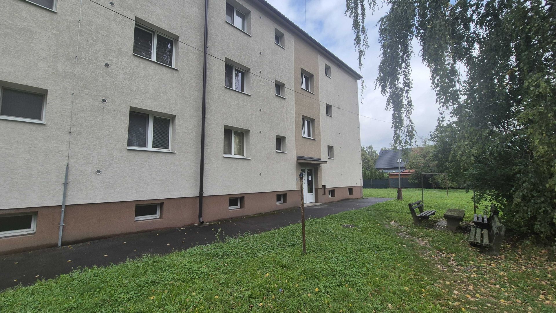 Predaj 2 izbový byt 55m2 Nováky