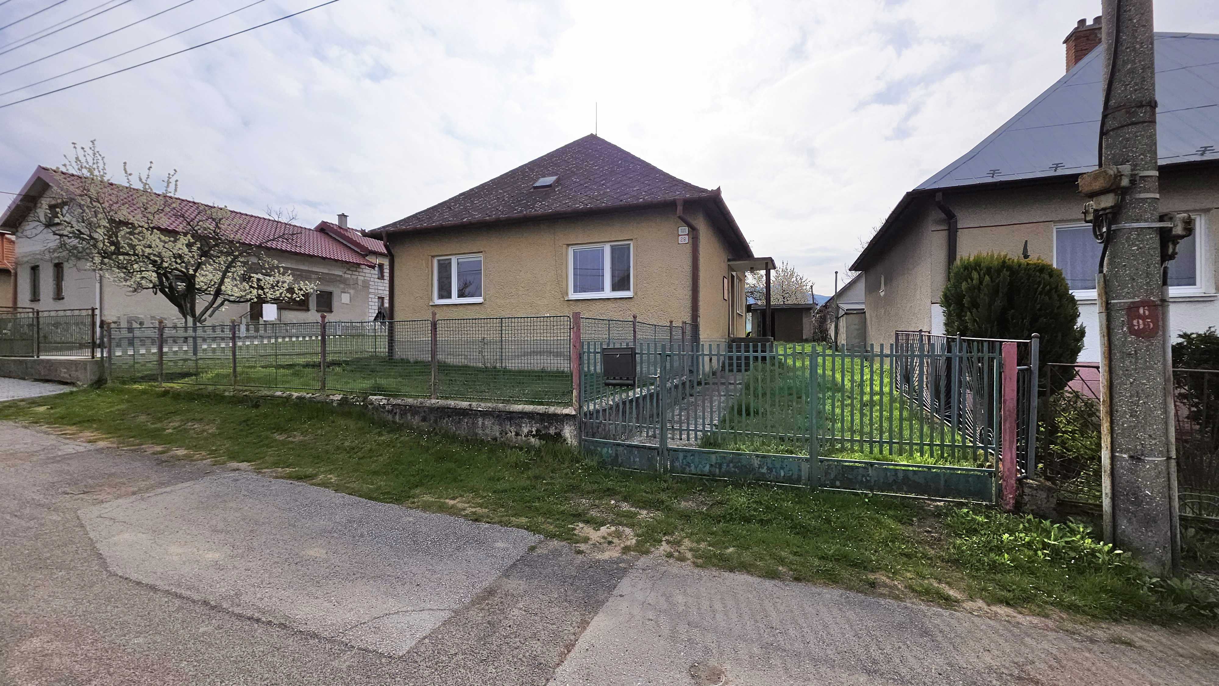 Predaj 3 izbový dom v Čereňanoch ulica Balovská 101/29