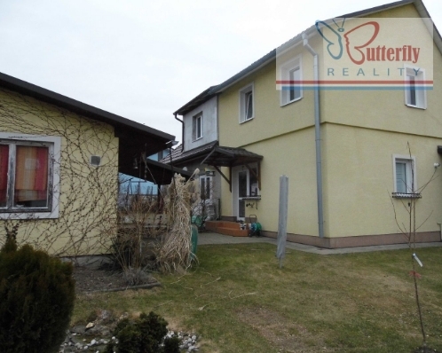 3 izbový rodinný dom, 307 m2, Handlová, Centrum Predaný 87 800 €
