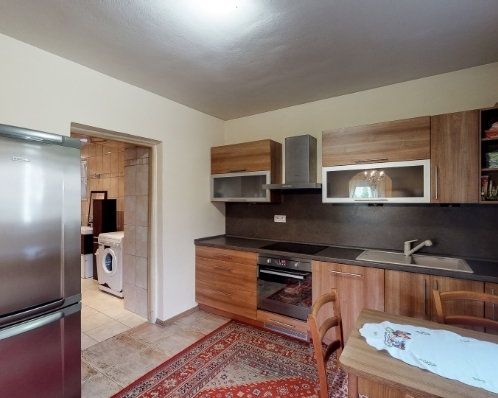 4 izbový dom Handlová, Majerníková 98 500 € po prvej obhliadke