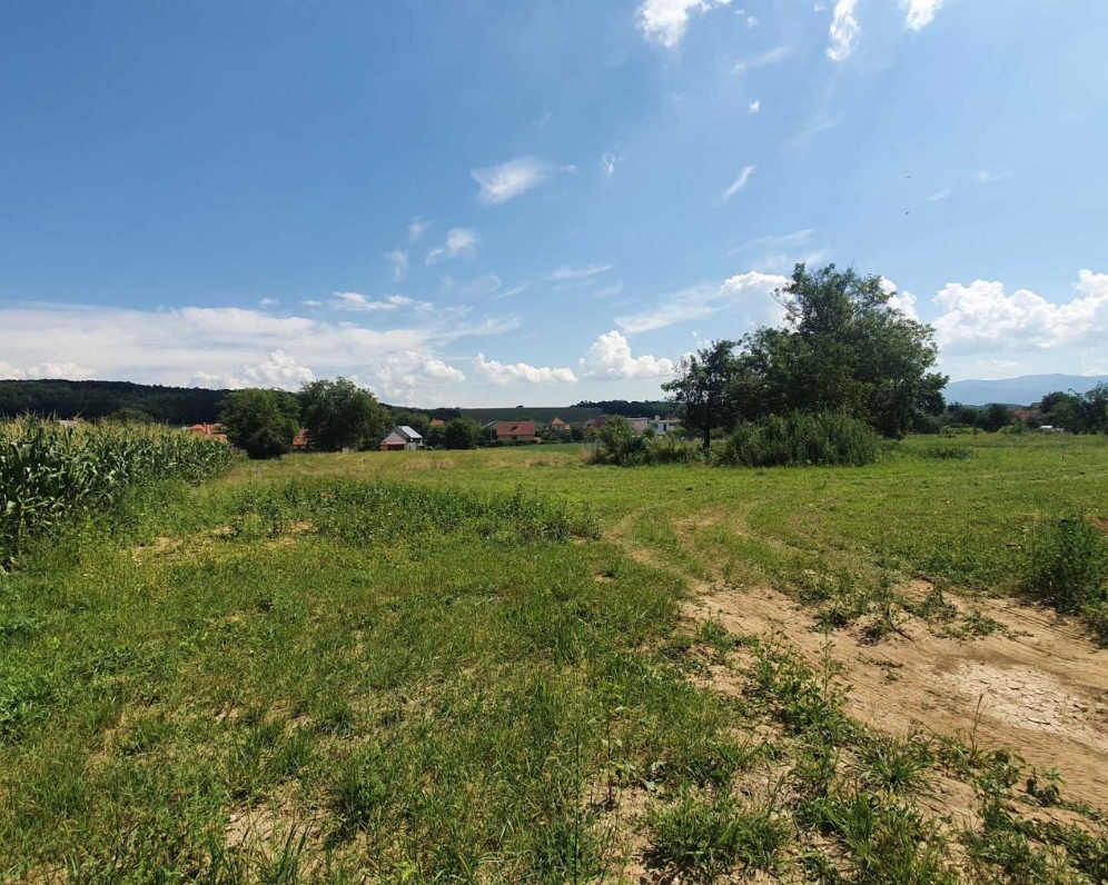 Predaj stavebný pozemok o rozlohe 592 m2, Diviacká nova Ves.