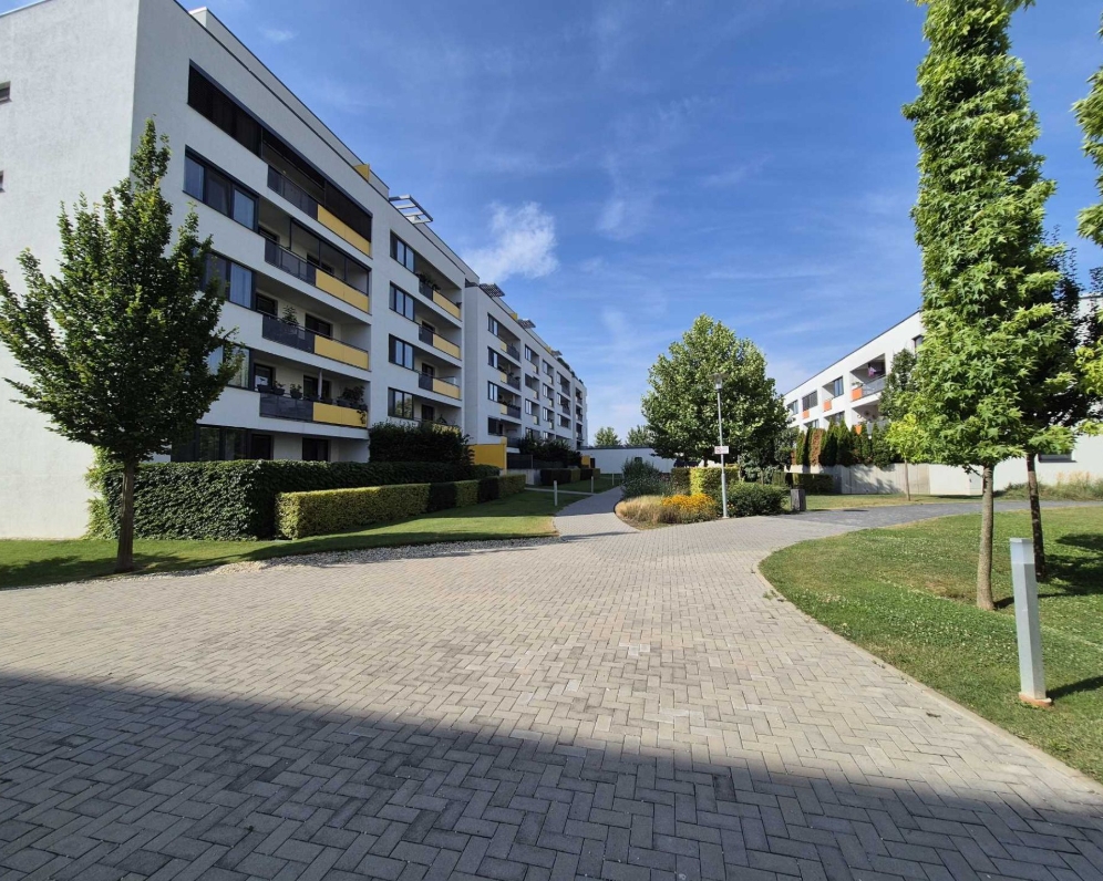 Predaný 2 izbový byt v komplexe Arboria v Trnave, Novomestská s predzáhradkou